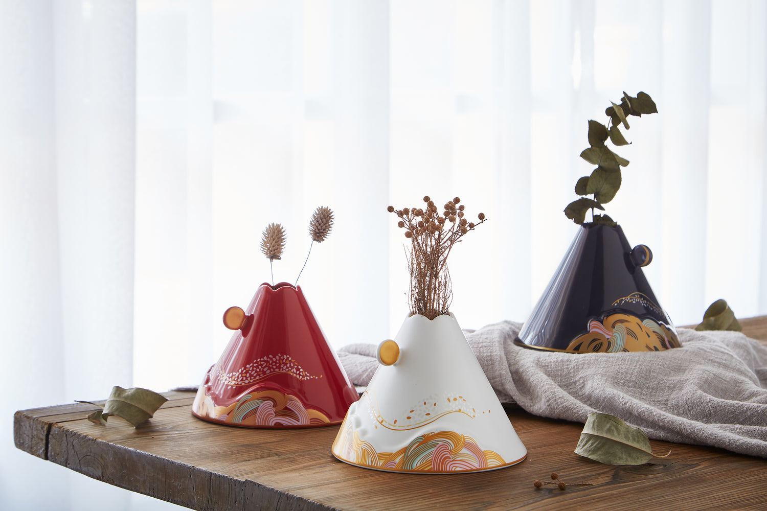 Okiyo-e Fantasy Vase - Inspired by Hokusai | Ceramicraze